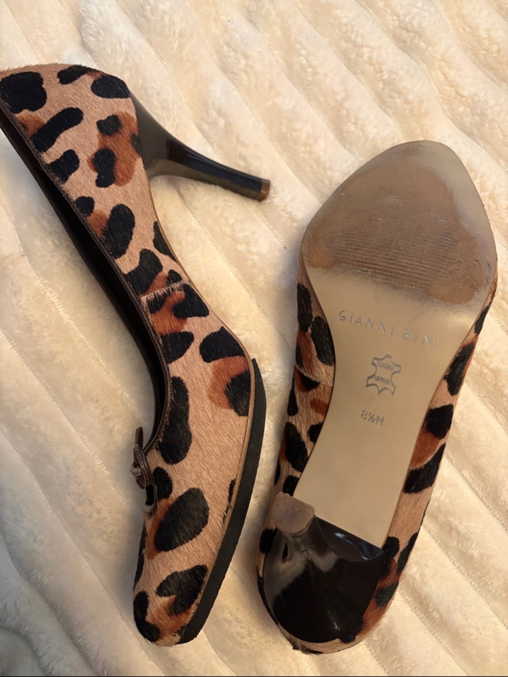 Gianni Bini Leopard Print Pointed Toe Mid Heels - Brown/Black